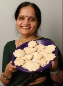 Sunetra with Anarasay Cookies.jpg